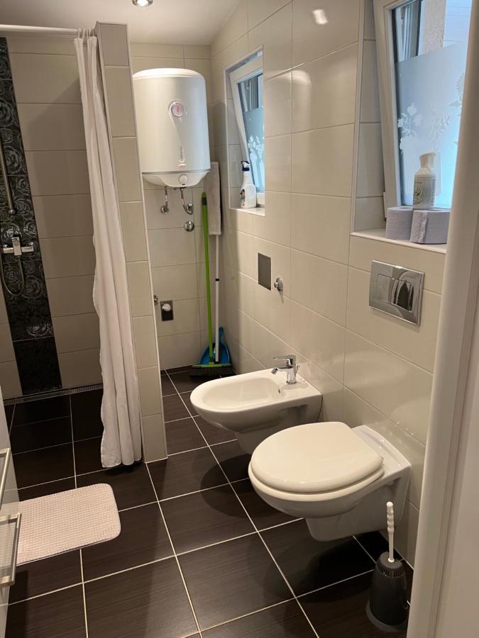 Apartment Ban