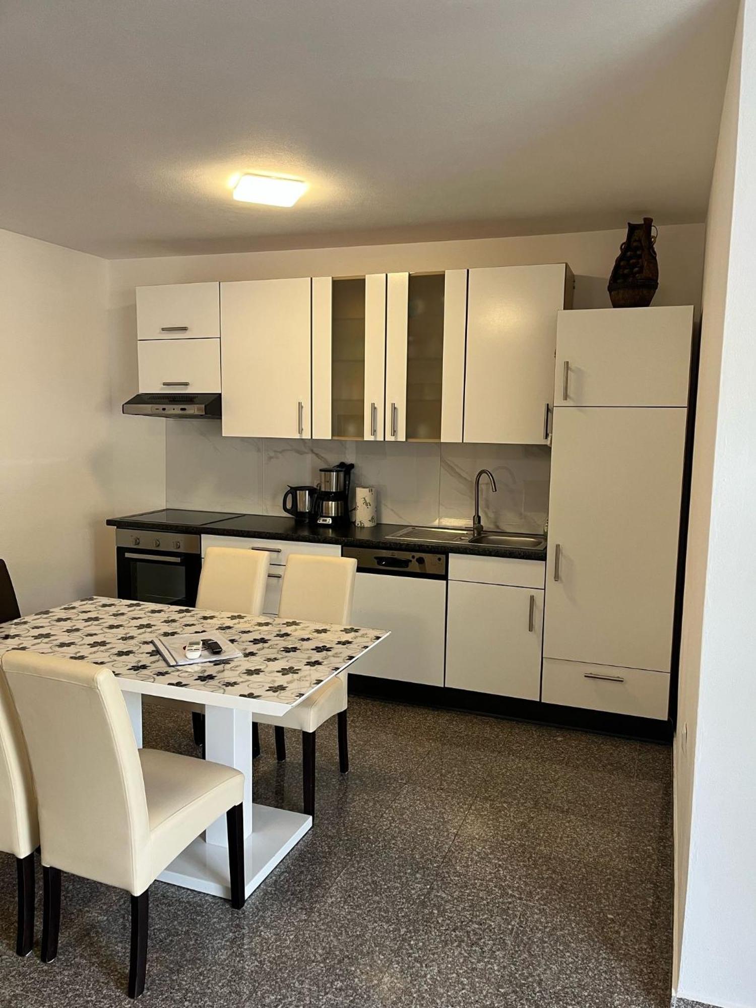 Ban Apartment